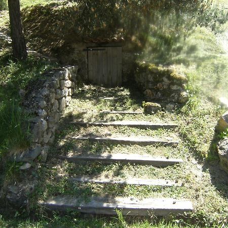Les Roches Le Crestet Bagian luar foto